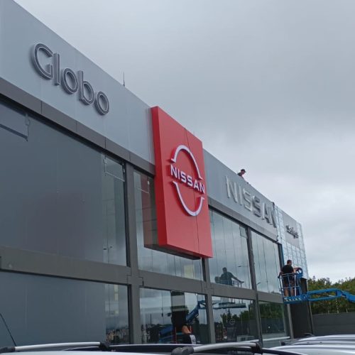 FACHADA EM ACM "CONCLUIDA"